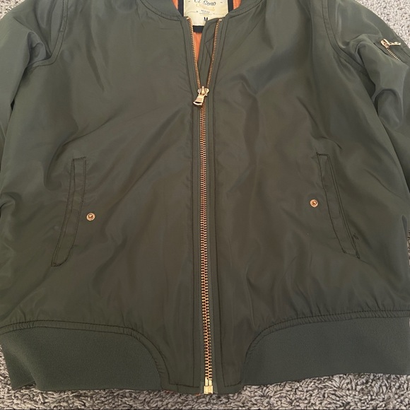 Bomber Jacket - Picture 4 of 8